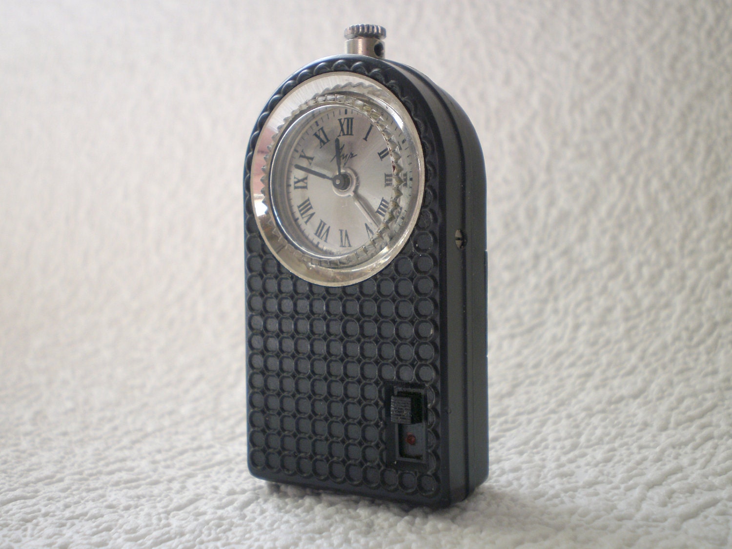 Vintage Luch mechanical pocket watch with electric alarm from Soviet/Ussr