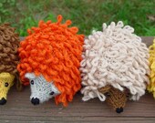 Custom little knitted hedgehog, choose your colors