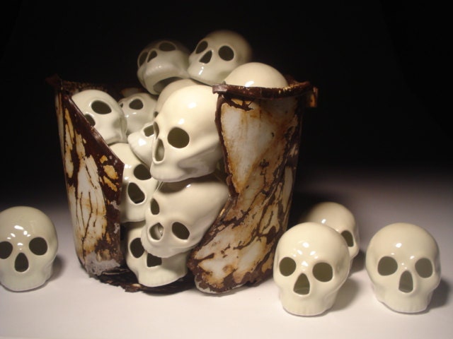 Skull Bucket