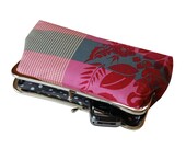 Clutch purse with mod flowers in fuchsia