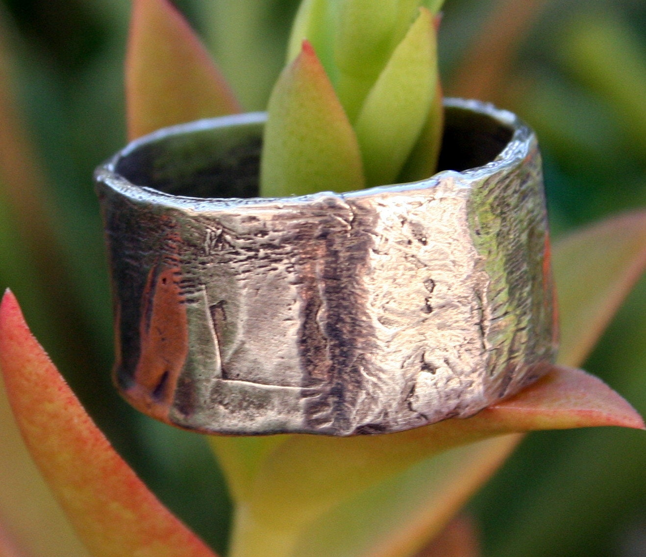 Thick Rustic Style Ring