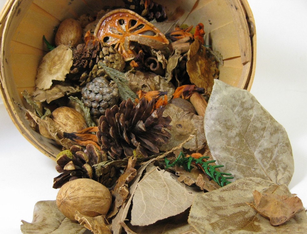 Autumn Harvest  Potpourri with1 ounce  Harvest Type Refresher Oil