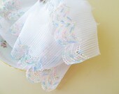 Fancy Scalloped Pleated Lace in White Pink Blue Yellow, Delicate Cupcake Icing, 3 Yards