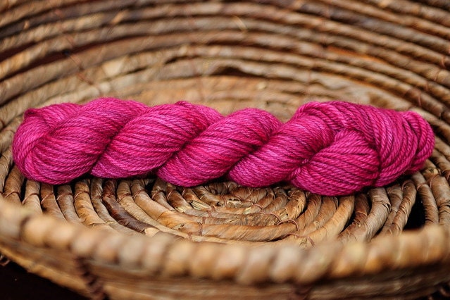 YarnLove MiniSkein in Pizazz 1 oz 70 yards