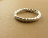 Zig-Zag Twist Ring