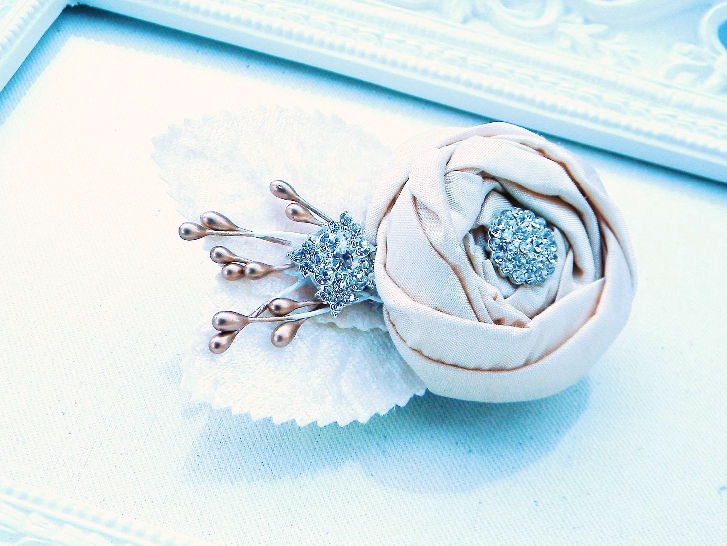 Champagne Beige Silk Flower Rhinestones and  Velvet Leaves Hair Pin Vintage Style Wedding Occasion Accesory with Rhinestones Silk Rosette