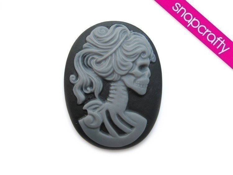 2pc gray on black lovely lolita skeleton cameos 30x40mm