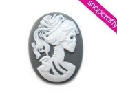 2pc white on gray lovely lolita skeleton cameos 30x40mm