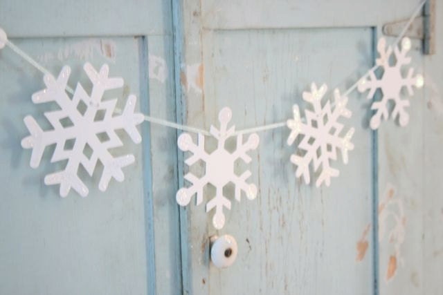 snowflake garland bunting
