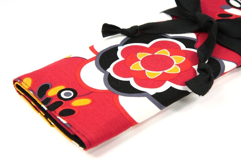 Large Knitting Needle Case or Art Tool Organizer KLEO 30 black pockets for all sizes, straight, circular or paint brushes.