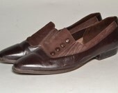 Connie Brown Size 7 Leather and Suede Side-Button Oxfords