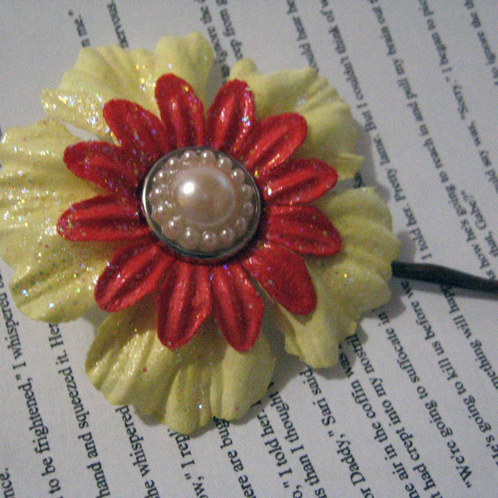 Lomasi Paper Flower Bobby Pins - Set of Two