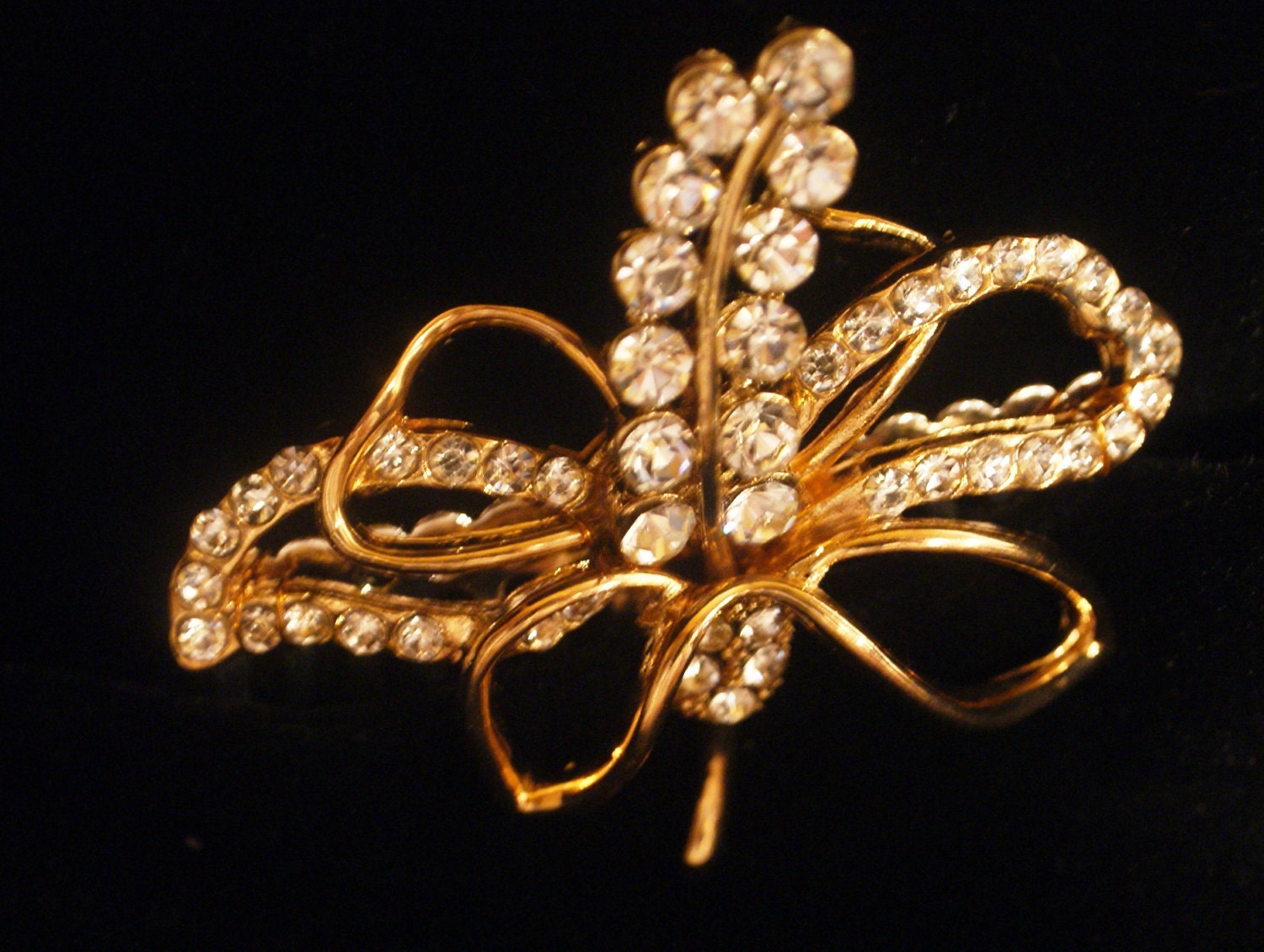 Bridal hair comb with gold rhinestones flower