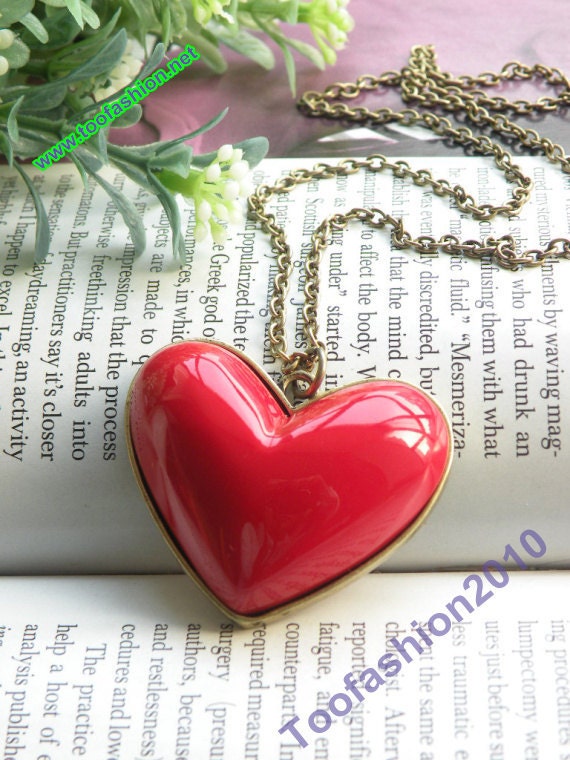 Pretty retro copper red heart necklace pendant jewelry vintage style