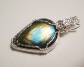Spectrolite/Labradorite BEAUTIFUL sterling silver wire wrapped pendant