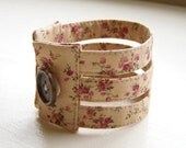 Cuff bracelet fabric in beige plum floral