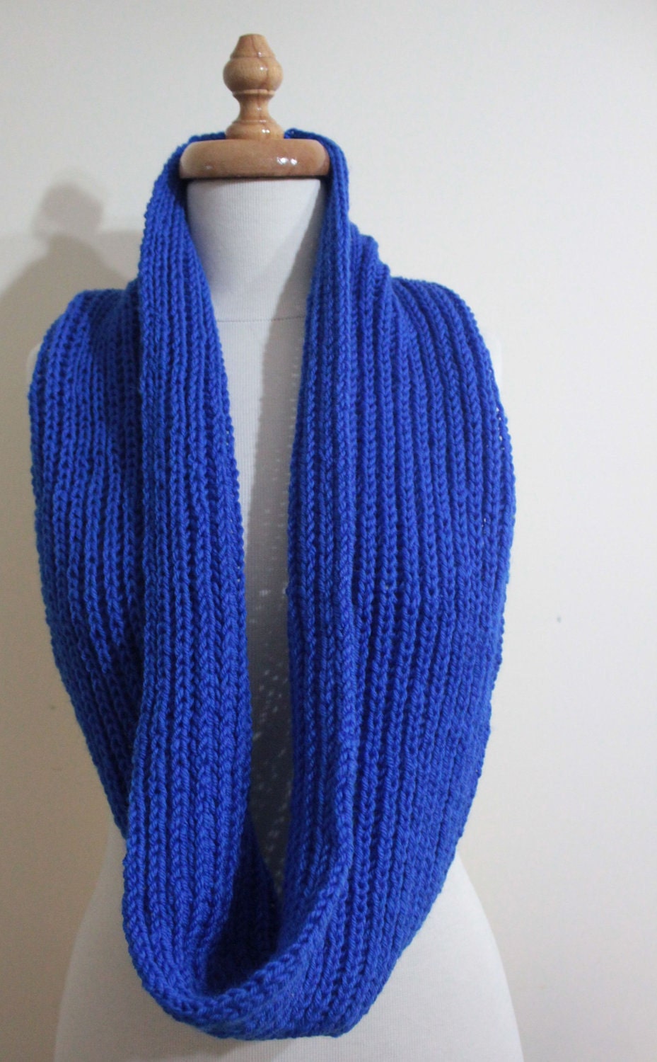 Infinity Blue Cowl Fall Trend Hand Knit Gift For Him For Her Holiday Fashion winter fashion. READY TO SHIPPING