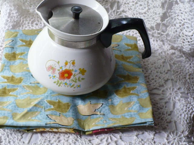 NewFangled  Hot Pad TEa CuP WarMer