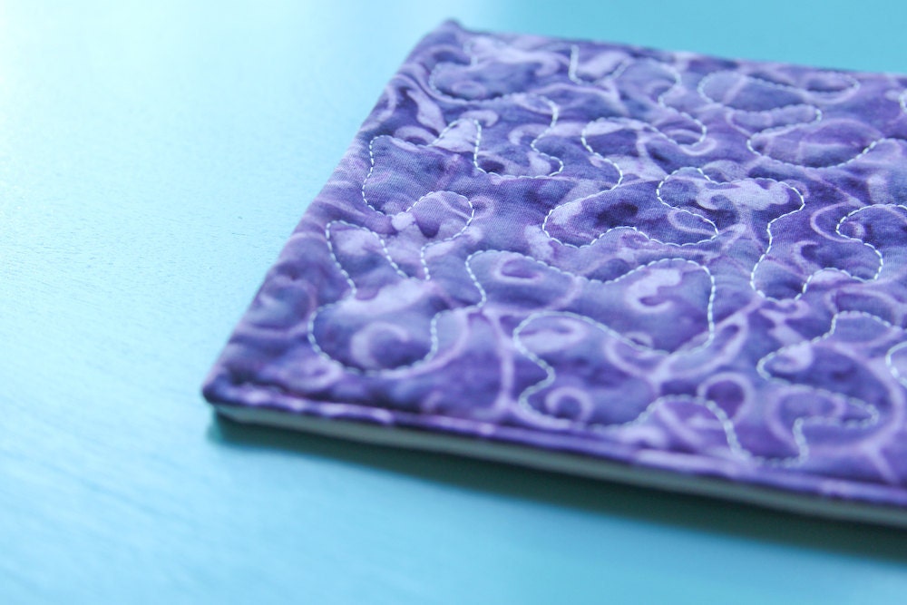 quilted Kindle sleeve - grape vine