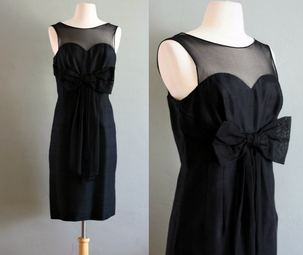 50's M/L Black Silk Sweet Heart Wiggle DRESS