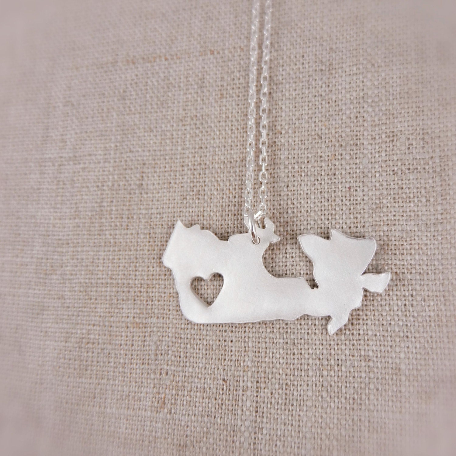 Canada Necklace in Silver with Heart Cutout