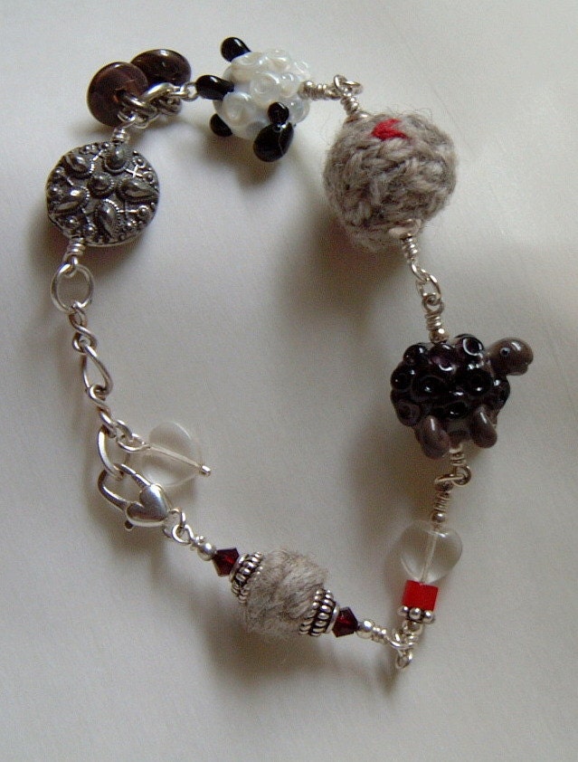 Knitter's bracelet:  Lampwork glass sheep, knitted wool bead, Sterling Silver, Hearts- Free Shipping Etsy- gift idea under 200