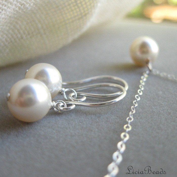 Bride in Pearls - necklace and earring set in Creamrose, custom colors available