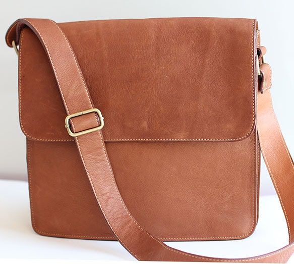 Il Postino in Natural Tan - Leather Messenger Bag