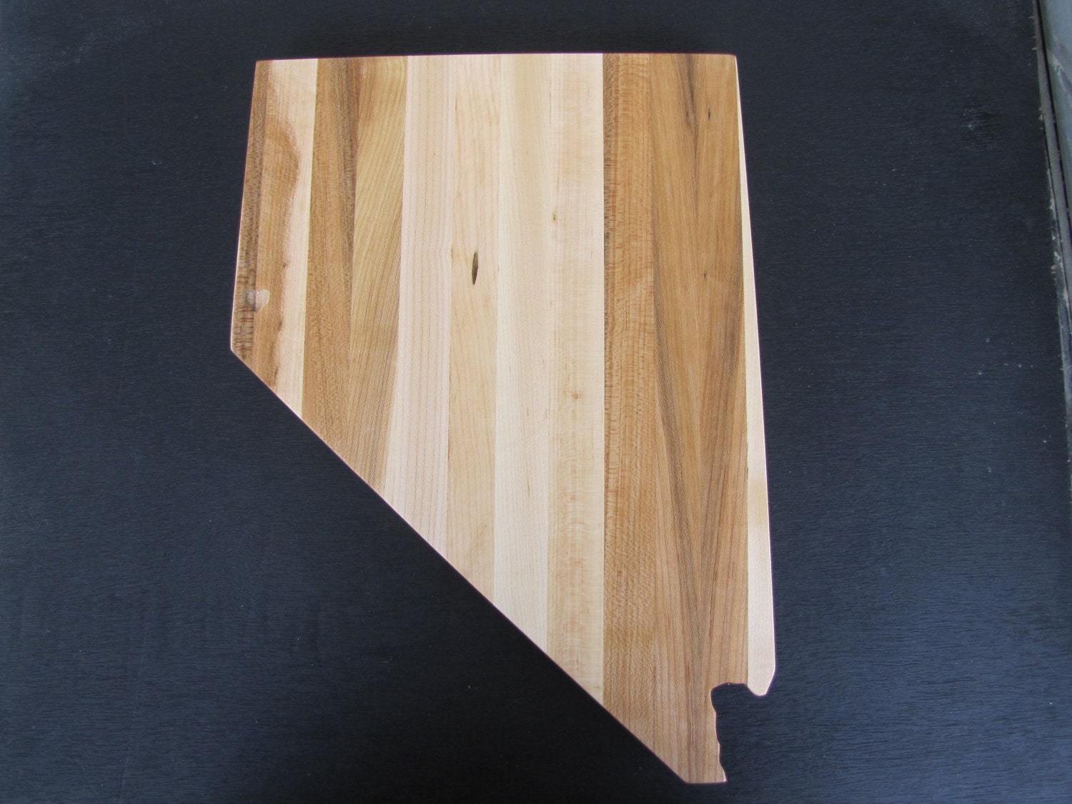 Woodbob.com Nevada State Shaped Cutting Board