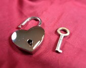 Large Heart-shaped  Nickel Plated Working Padlock