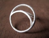 Lluna Blanca small ring