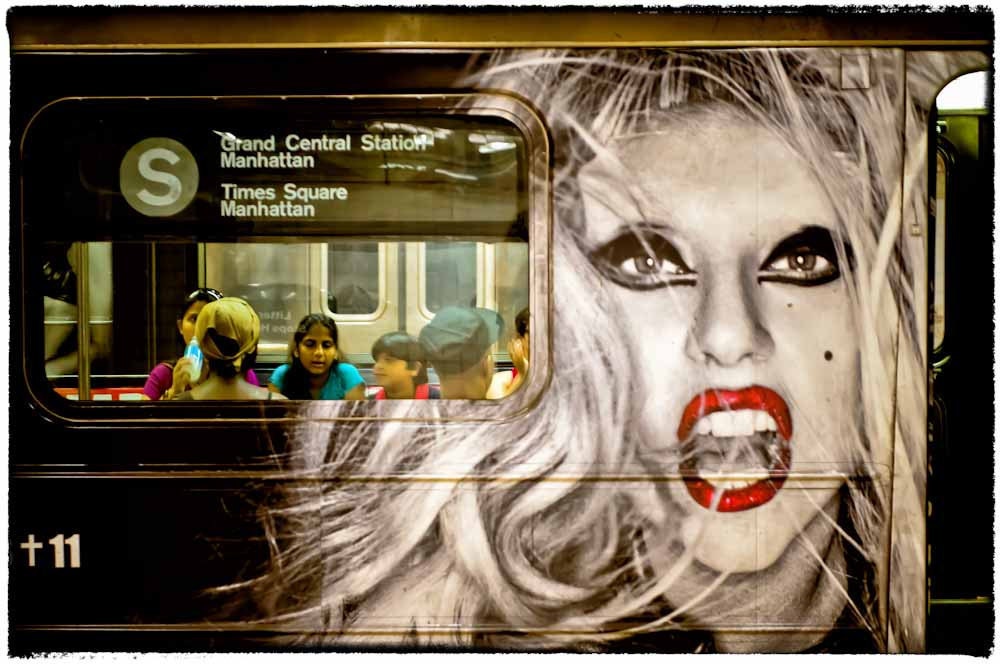 Gaga shuttle