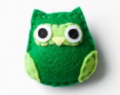 kelly green owl brooch - Petit Hibou