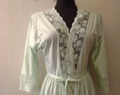 Vintage Peignoir Robe / Mint Green Nylon Lace