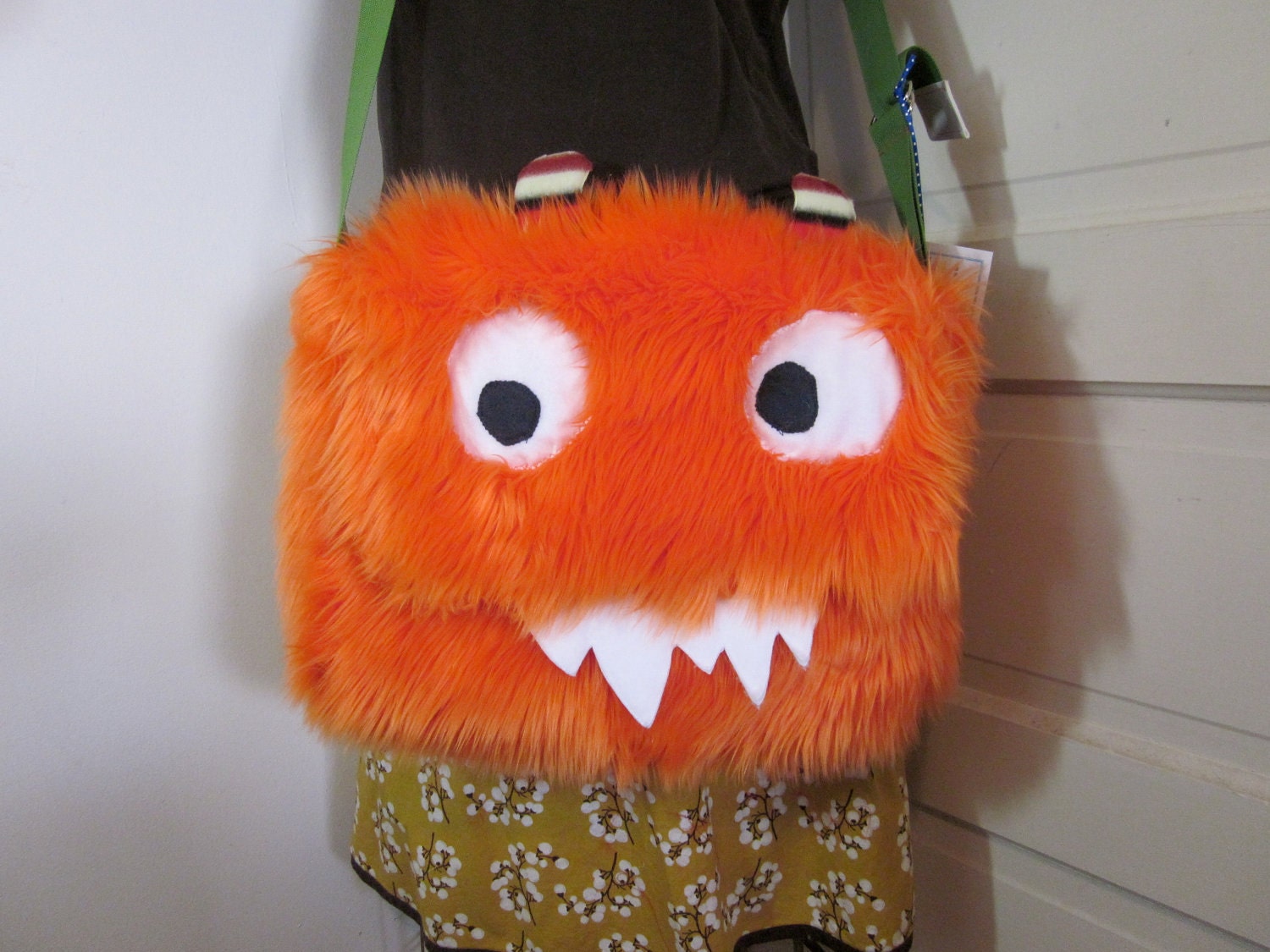 NomNom bag Monster bag Sargon