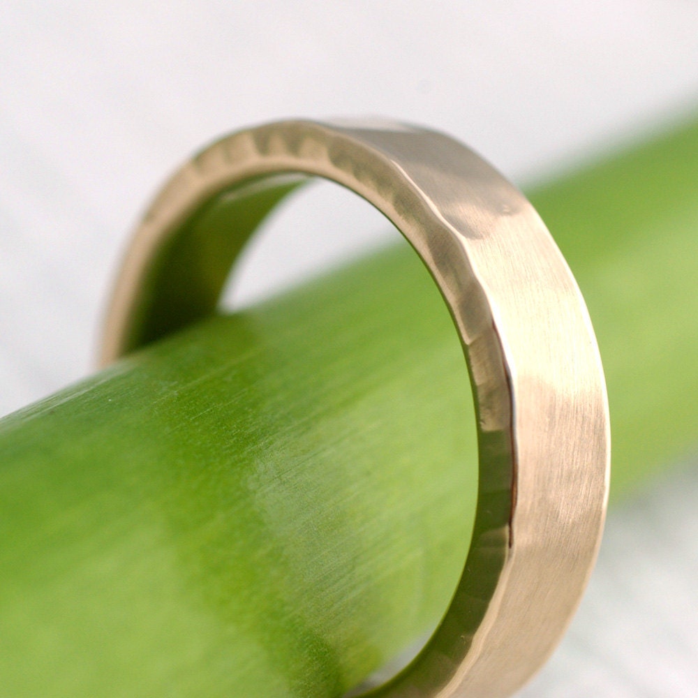 Simple Facets in Yellow 5mm Band