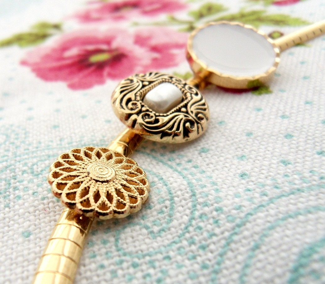 Golden Choker with Vintage Style Buttons