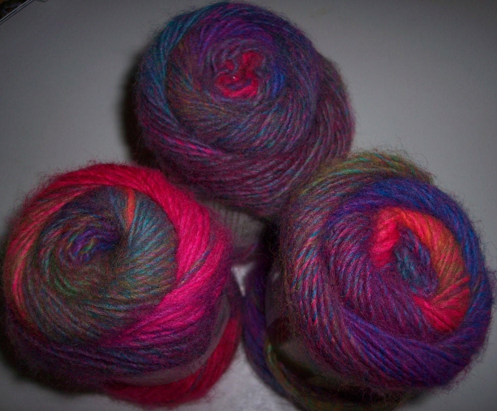 Amazing Mauna Loa Lion Brand Knitting Yarn