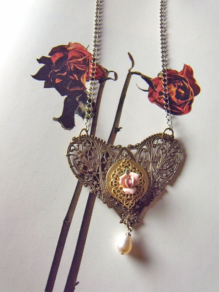 Pink Rose Valentine Queen of Hearts Pendant Necklace