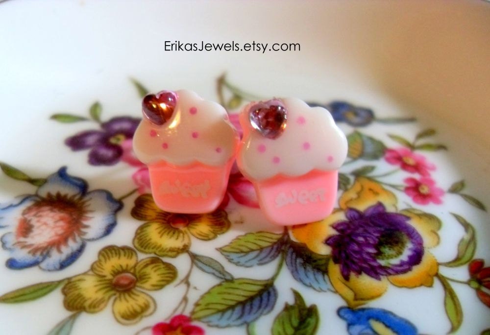Pink Cupcake Stud Earrings - Small - 14 mm
