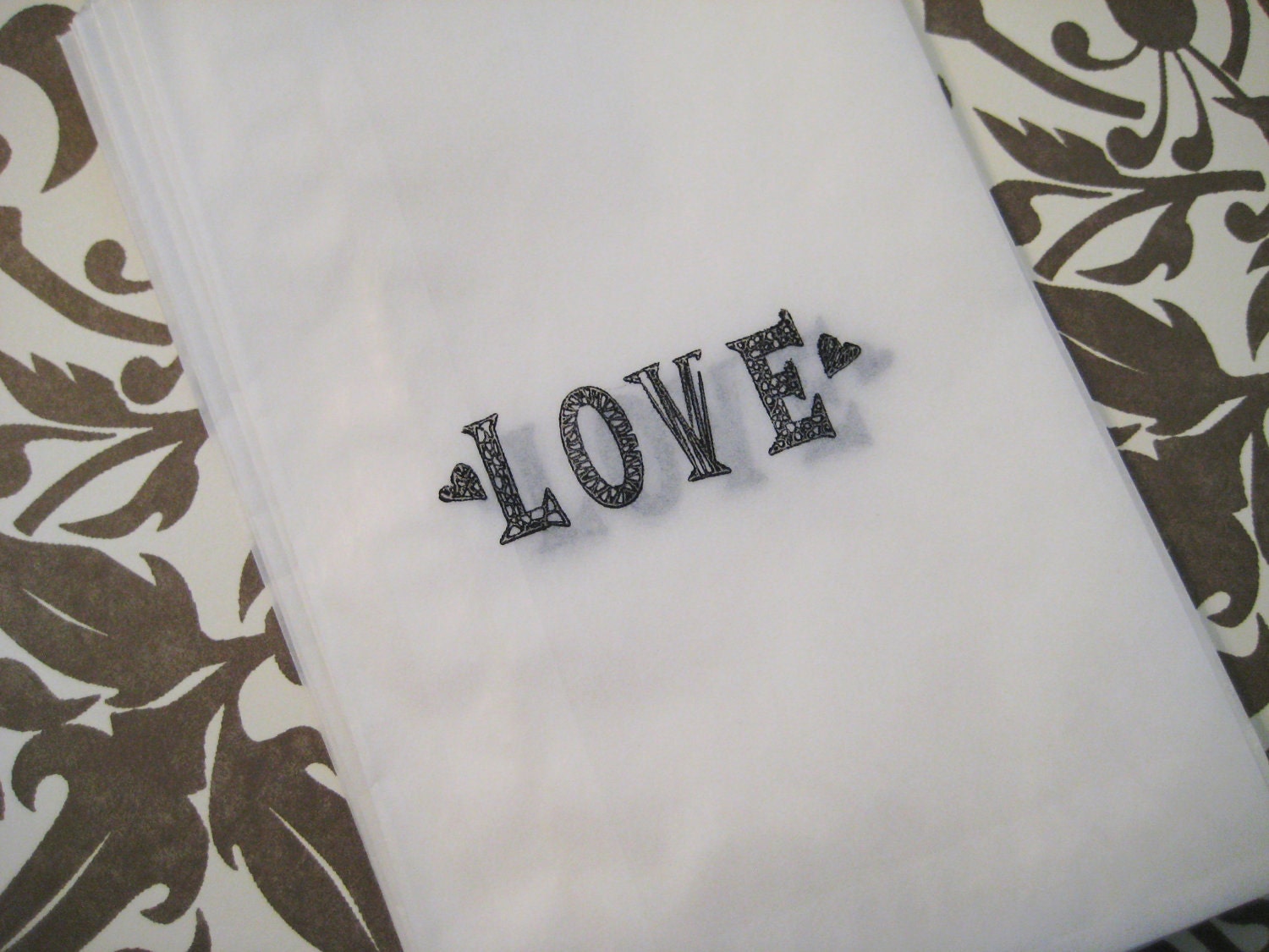 LOVE glassine bags, wedding favors, candy bags (set of 20)