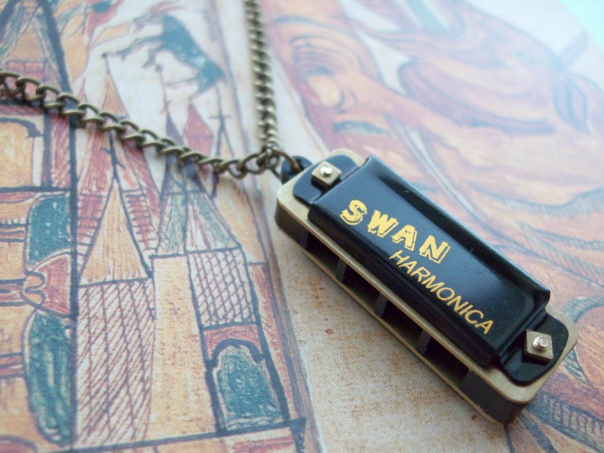 Bronze & black mini harmonica necklace