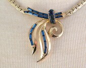 Vintage Necklace Saphire colored rhinestones Gold tone design