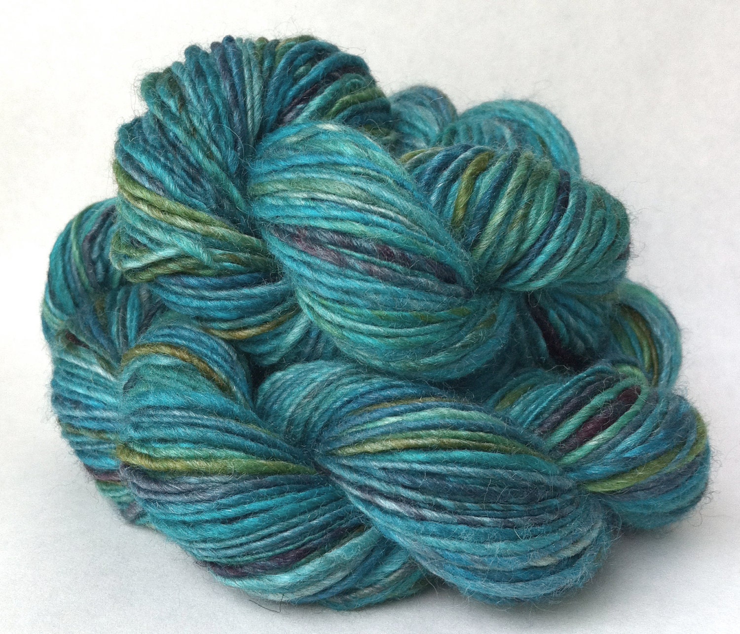 The Bee's Knees - worsted weight handspun yarn
