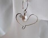 Handcrafted Silver Earrings Hammered Hearts AAA Pearls