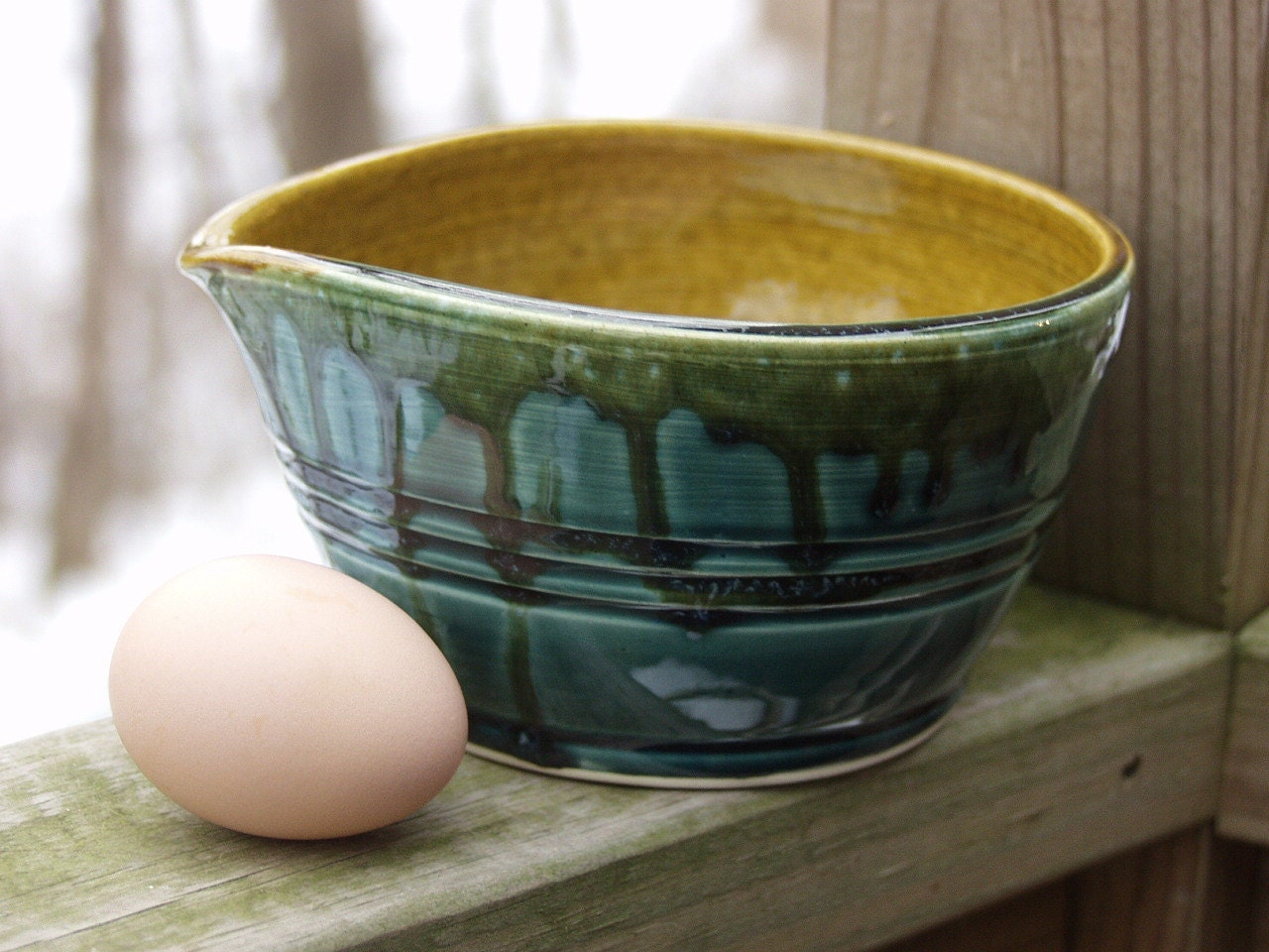 Egg Beater Omelette Mixing Bowl-Lemongrass Peacock