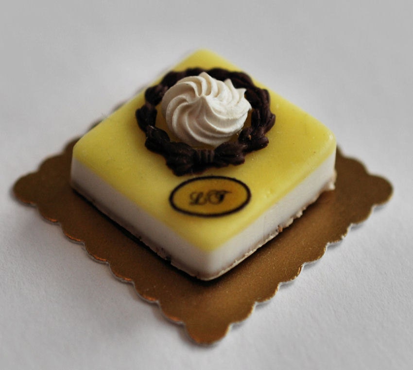 Lemon cheesecake