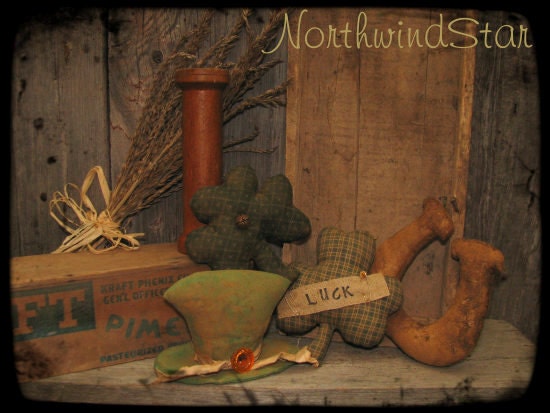 Primitive Shamrocks Horseshoe Hat Ornies Bowl Fillers Tucks