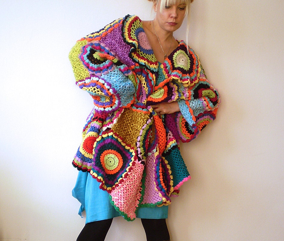 Plus Size Women's Cardigan Sweater with Crochet Circles