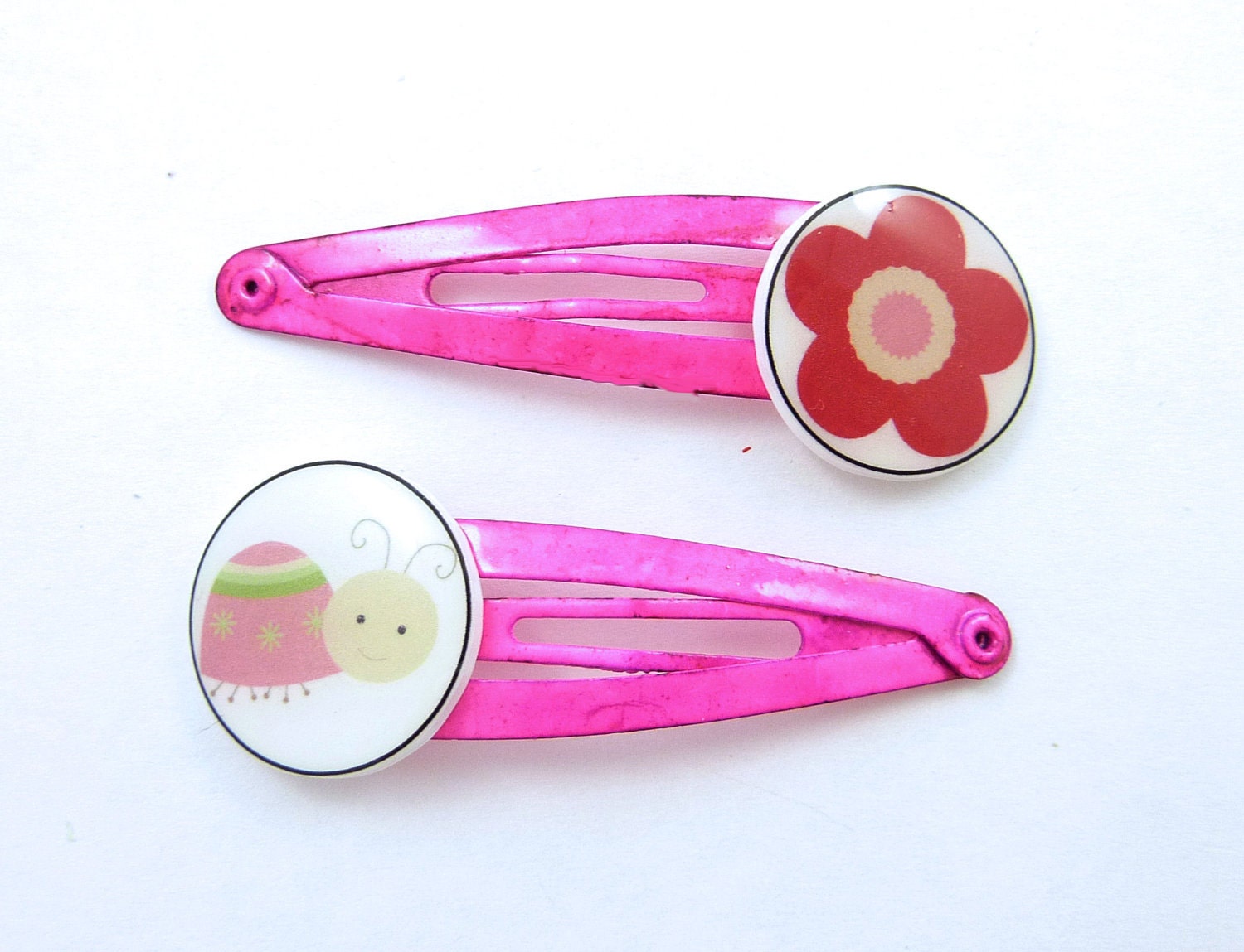 2 Ladybug and Flower Hair Clips.  Cute Pink Ladybug or Ladybird and Flower Barrettes.